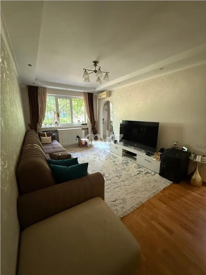 Продажа 3-комнатной квартиры, 60 м², мкр-н 6, дом  39 - Продажа квартир в Алматы без посредников фото 1 из 5