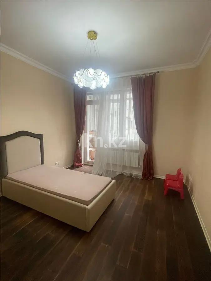 Продажа 4-комнатной квартиры, 171.8 м², ул. Достык, дом  10 в Астане - фото 3