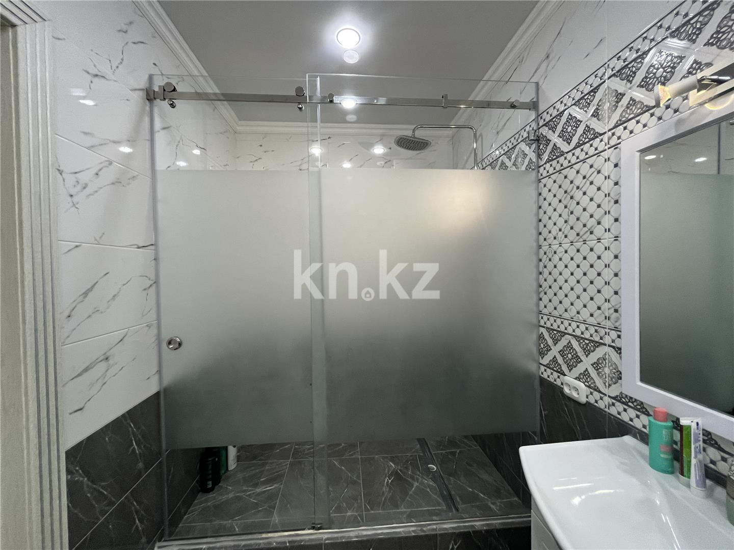 Продажа 3-комнатной квартиры, 92 м², ул. Таттимбета в Караганде - фото 27