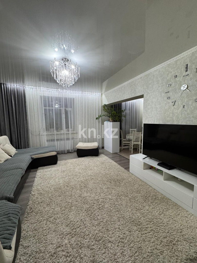 Продажа 3-комнатной квартиры, 82.3 м², ул. Жакенова - Продажа квартир в Сарани фото 1 из 12