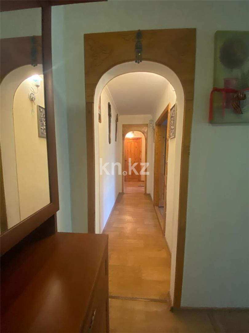 Продажа 3-комнатной квартиры, 58 м², пр. Бухар-жырау в Караганде - фото 8