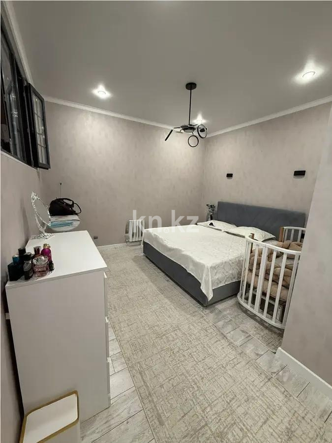 Продажа 3-комнатной квартиры, 63 м², ул. Дюсембекова, дом  83/2 - Продажа квартир в Казахстане фото 1 из 6