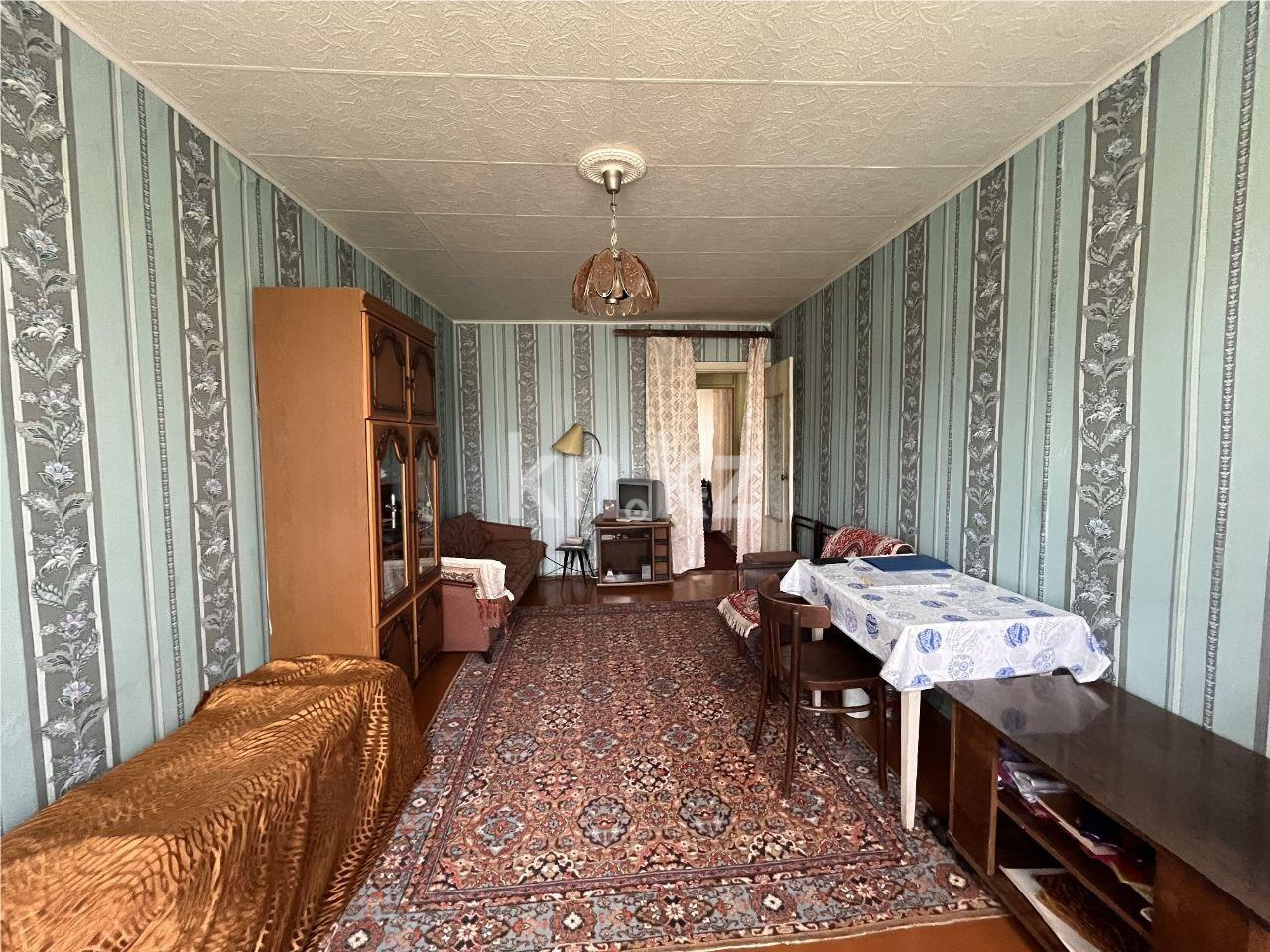 Продажа 2-комнатной квартиры, 48 м², ул. Сатыбалдина - Продажа  двухкомнатных квартир в Караганде фото 1 из 12