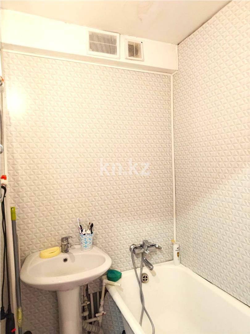 Продажа 2-комнатной квартиры, 44 м², мкр-н 23, дом  33 в Караганде - фото 9