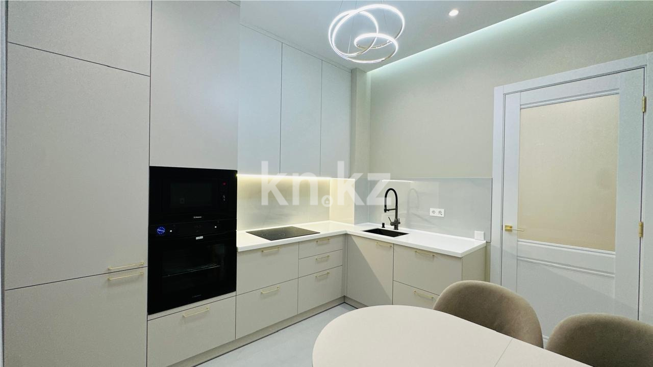 Продажа 3-комнатной квартиры, 80 м², ул. Казыбек би в Астане - фото 10