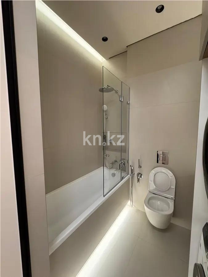 Продажа 2-комнатной квартиры, 65 м², пр. Аль-Фараби, дом  11/1 в Астане - фото 4