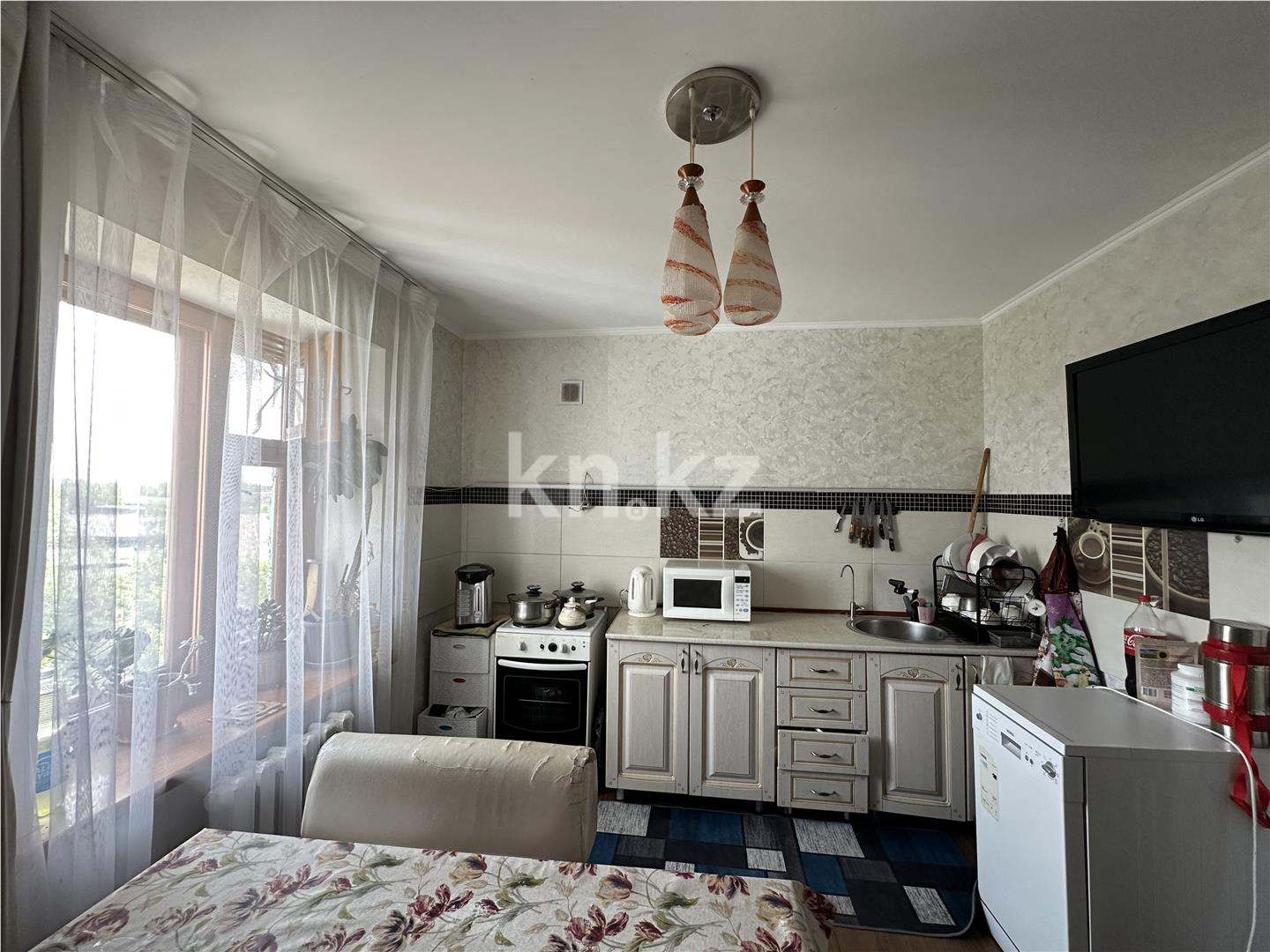 Продажа 3-комнатной квартиры, 87 м², 68 квартал в Темиртау - фото 8