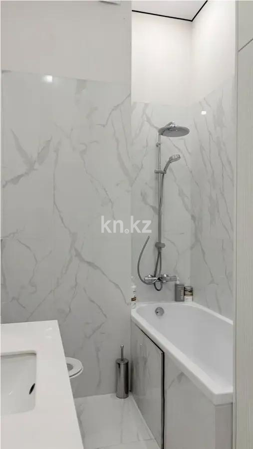 Продажа 2-комнатной квартиры, 70.5 м² в Алматы - фото 3