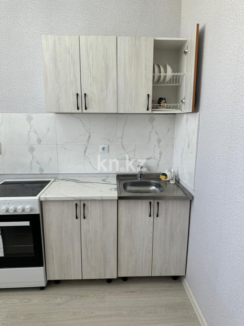 Аренда 1-комнатной квартиры, 37 м² - Аренда квартир помесячно в Казахстане - страница 3 фото 2 из 12