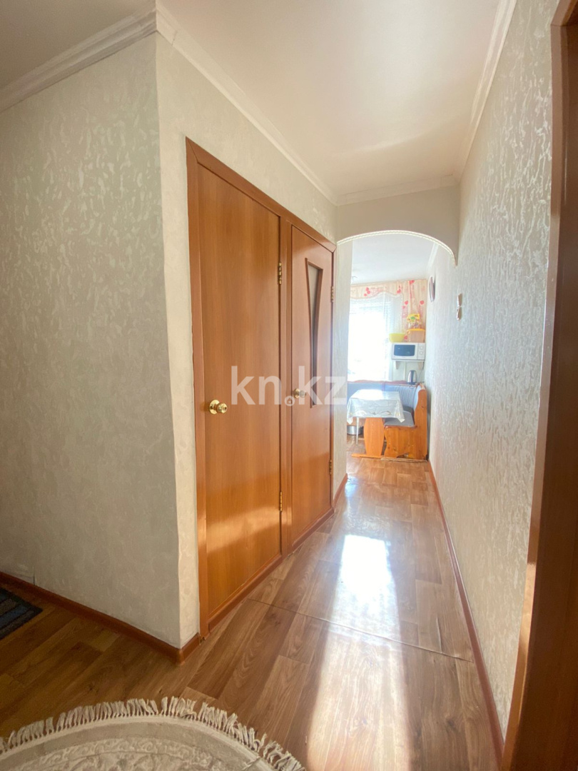 Продажа 3-комнатной квартиры, 63 м², ул. Муканова, дом  10 в Караганде - фото 7