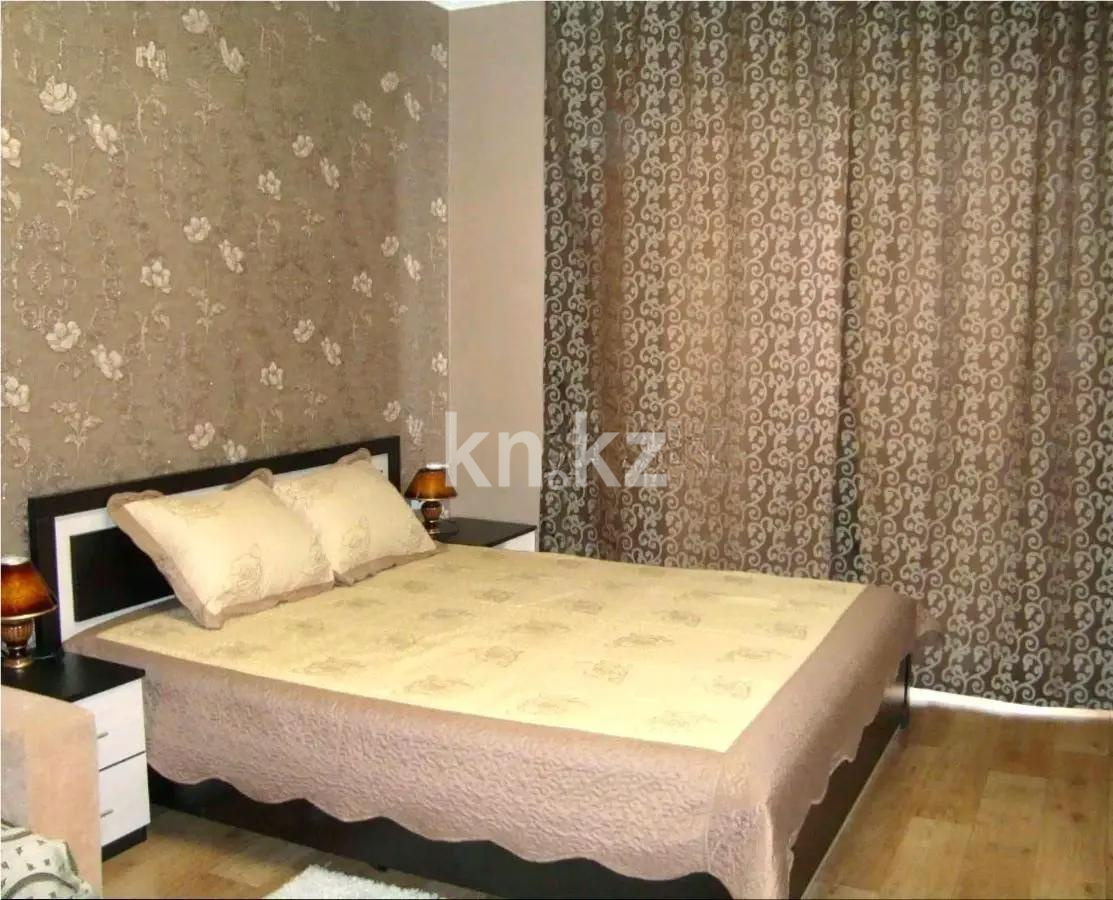 Продажа 3-комнатной квартиры, 56 м², ул. Ермекова, дом  83 - Продажа квартир в Караганде фото 1 из 3