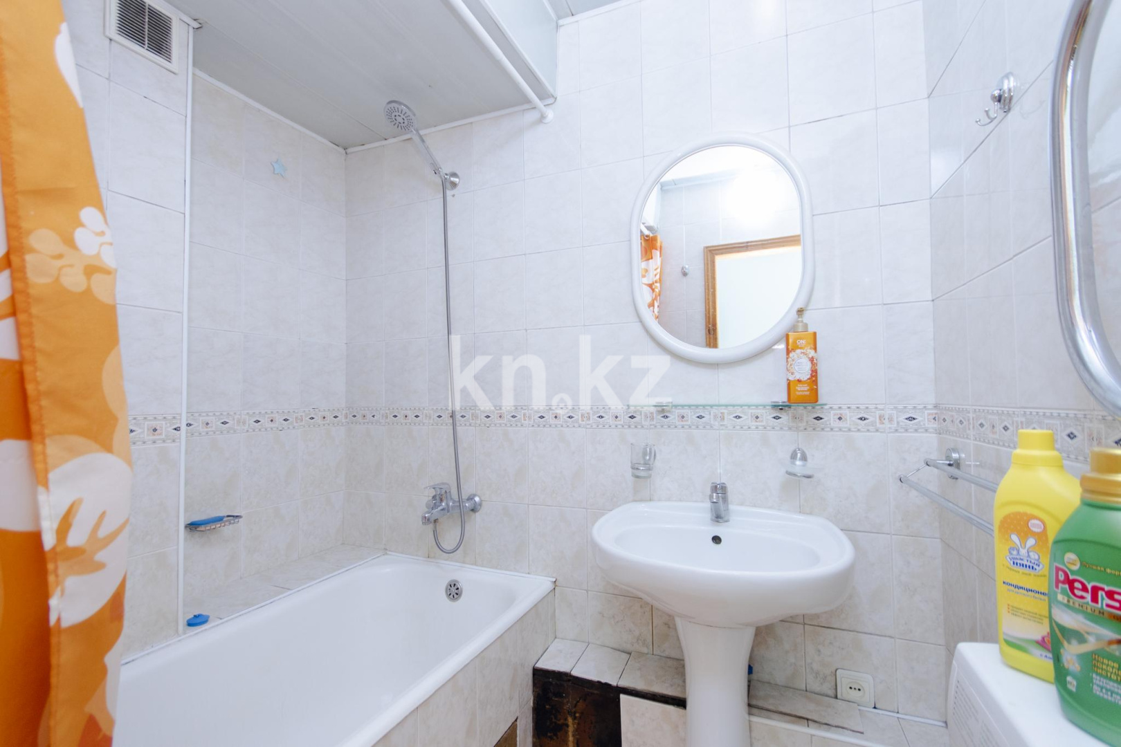 Аренда 2-комнатной квартиры посуточно, 50 м², Самал-1 мкр-н, дом  18 - Продажа квартир в Алматы фото 17 из 19