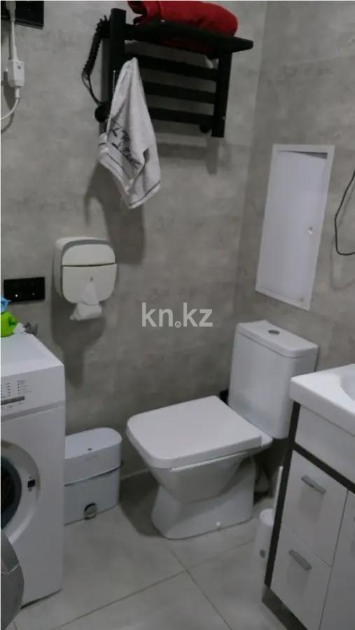 Продажа 1-комнатной квартиры, 37 м², ул. Момышулы, дом  15/2 в Караганде - фото 3