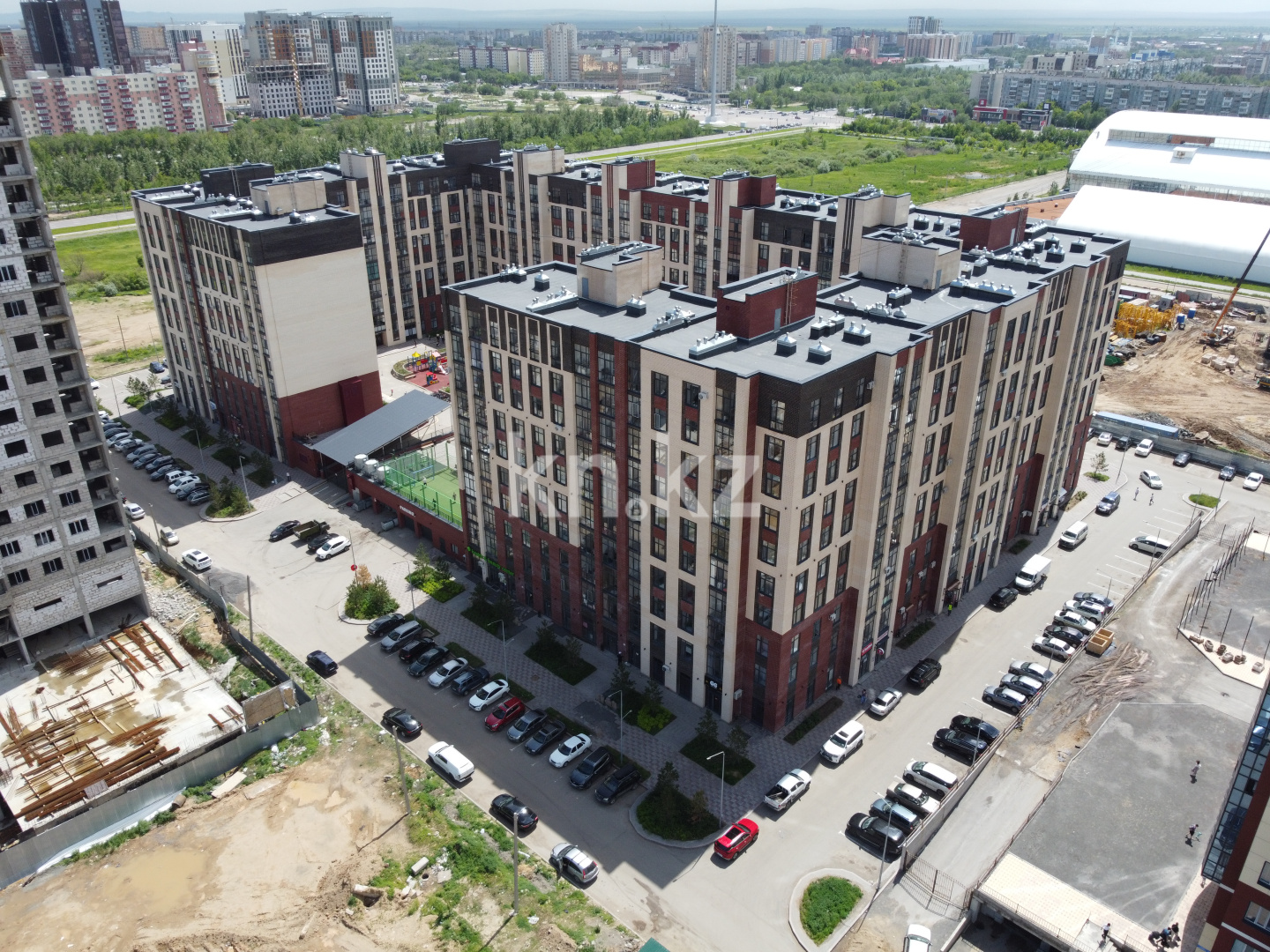 Продажа 3-комнатной квартиры, 92 м², ул. Дюсембекова, дом  83/2 в Караганде - фото 8