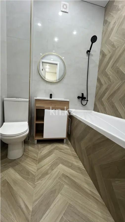 Продажа 2-комнатной квартиры, 43 м², ул. Муканова, дом  55/2 в Караганде - фото 3