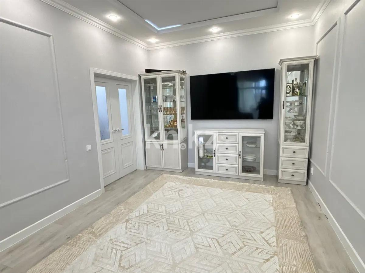 Продажа 3-комнатной квартиры, 95 м², ул. Муканова, дом  1/9 - Продажа  трехкомнатных квартир в Караганде фото 3 из 6