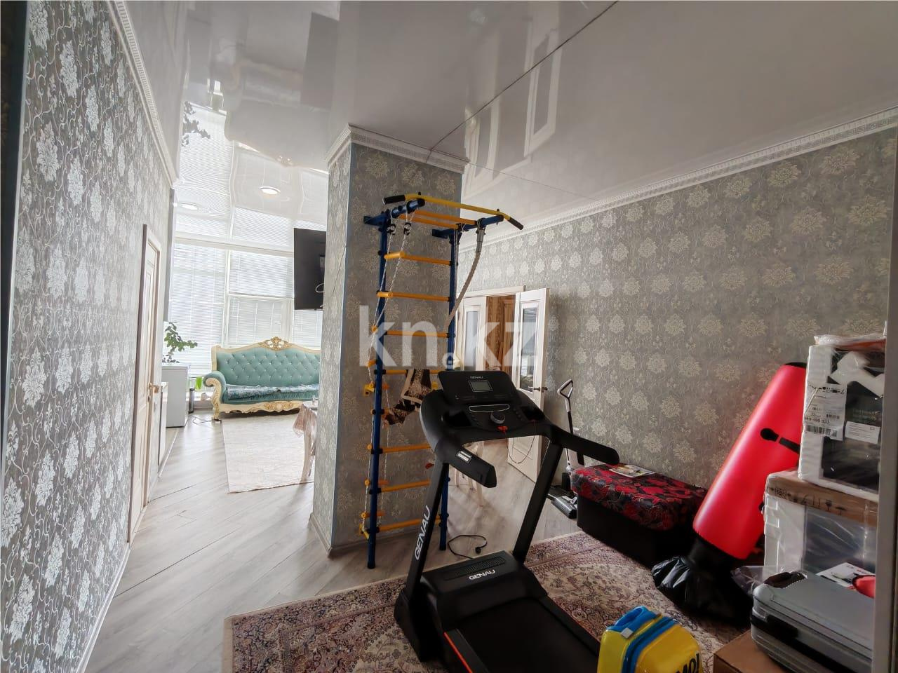 Продажа 4-комнатной квартиры, 105 м², мкр. Степной-2 - Продажа квартир в Караганде фото 13 из 15