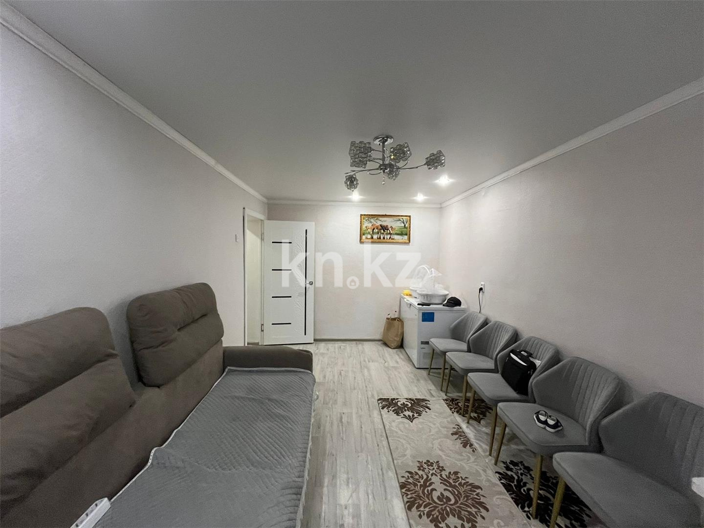 Продажа 2-комнатной квартиры, 45 м², мкр-н 13 в Караганде - фото 2