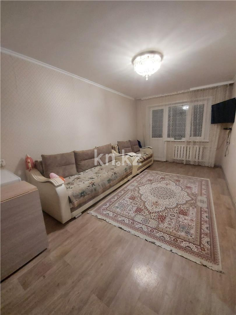 Продажа 2-комнатной квартиры, 45 м², 16 мкр., дом  21 в Караганде - фото 2