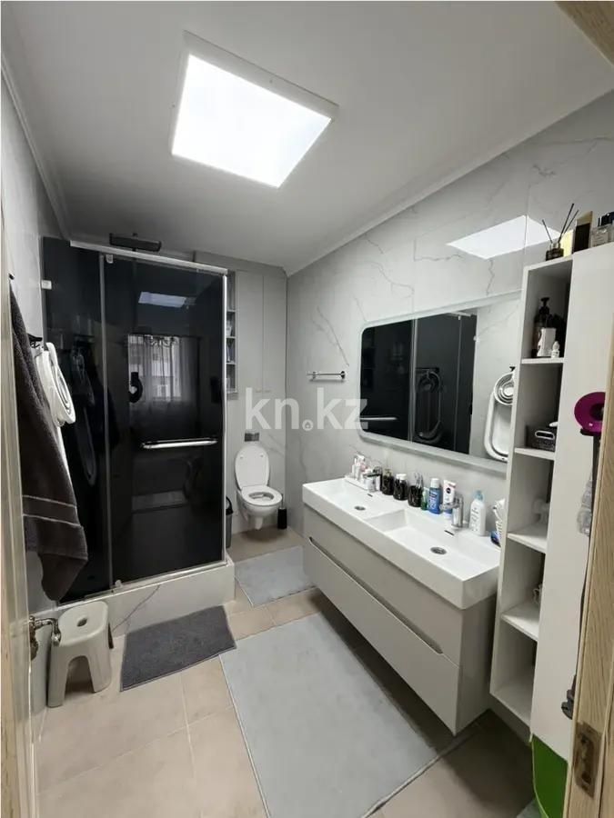 Продажа 4-комнатной квартиры, 132 м² в Астане