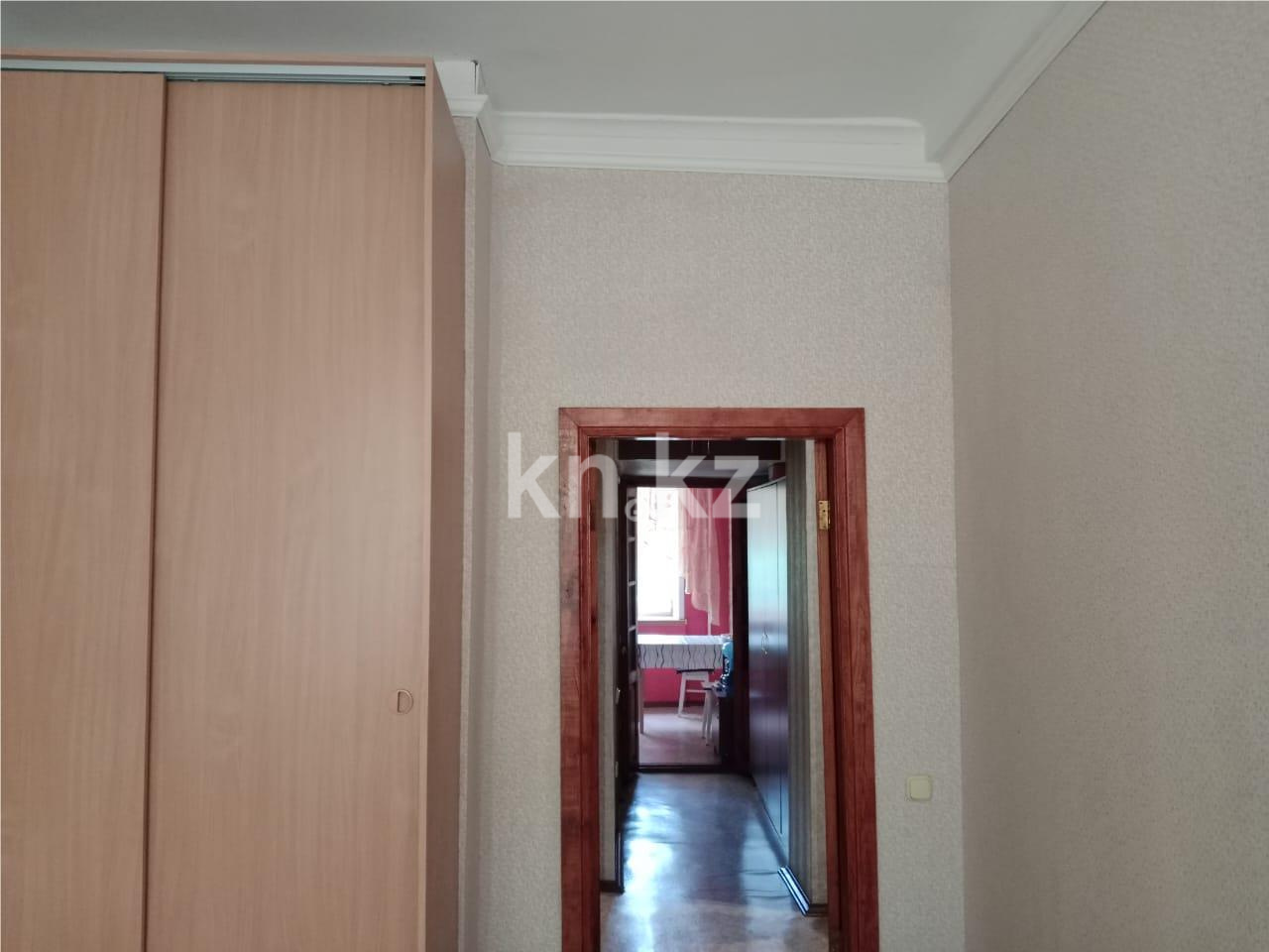 Продажа 3-комнатной квартиры, 73 м², ул. Абая - Продажа квартир в Темиртау фото 6 из 12