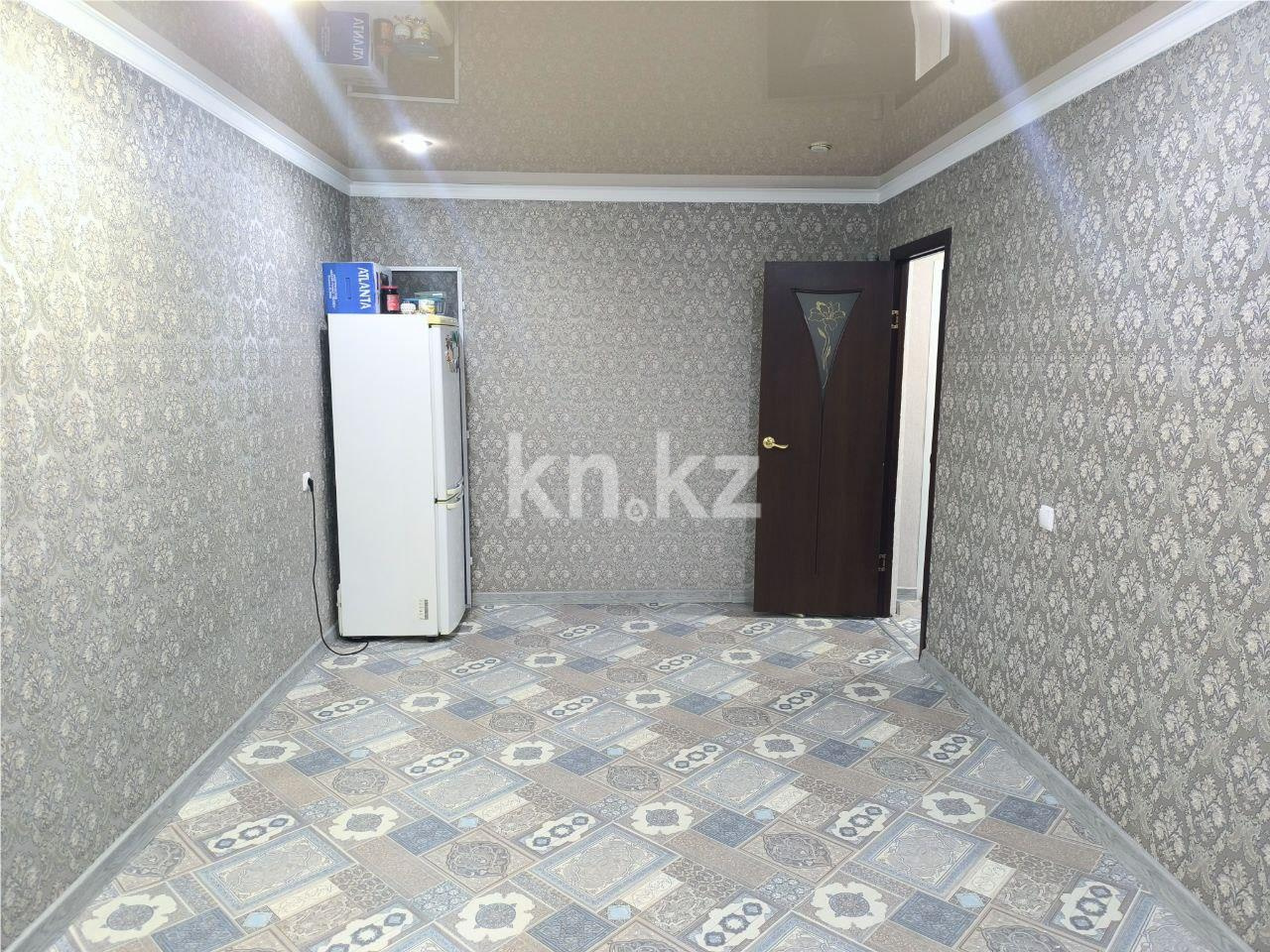 Продажа 4-комнатной квартиры, 76 м², ул. Дюсембекова - Продажа  четырехкомнатных квартир в Караганде фото 6 из 17