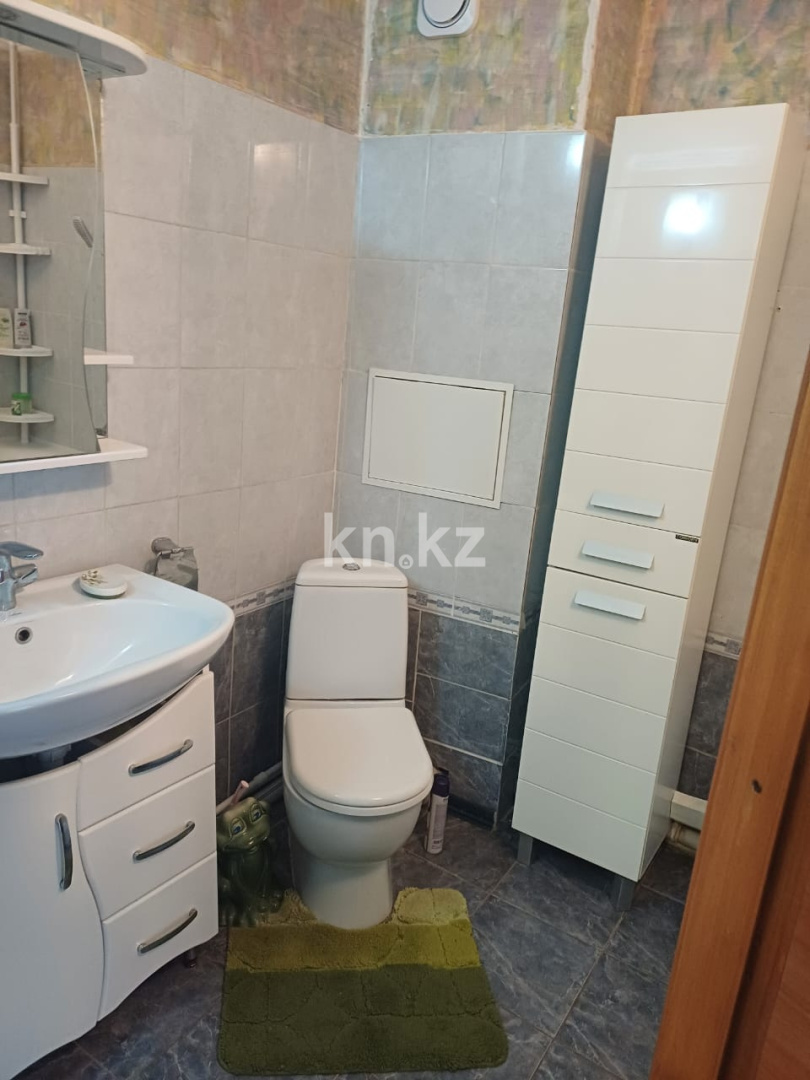 Аренда 2-комнатной квартиры посуточно, 55 м², ул. Казахстан, дом  64 в Усть-Каменогорске - фото 9