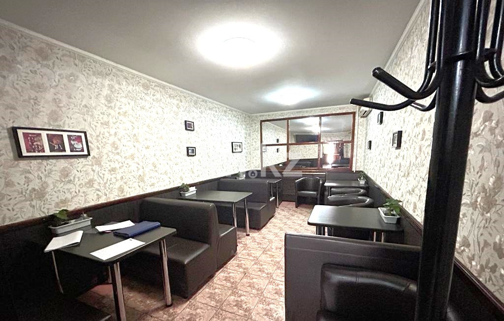 Продажа 3-комнатной квартиры, 65 м², ул. Муканова, дом  22 - Продажа квартир в Караганде фото 1 из 7