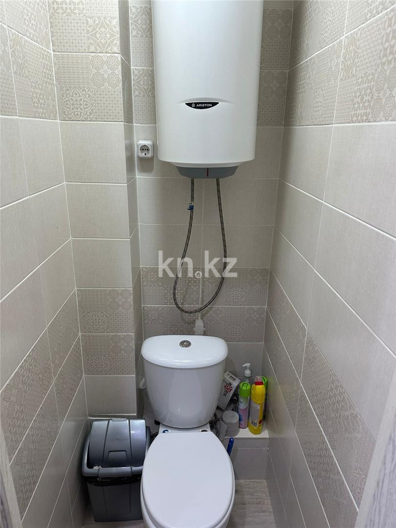 Продажа 3-комнатной квартиры, 65 м², ул. Муканова в Караганде - фото 12