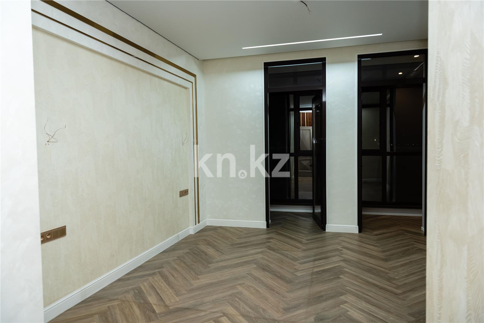 Продажа 6-комнатной квартиры, 345 м², ул. Муканова, дом  53 - Продажа  пятикомнатных квартир в Караганде фото 11 из 58