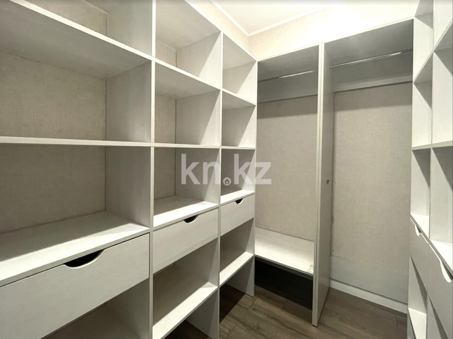 Аренда 1-комнатной квартиры посуточно, 1 м², ул. Жамбыла Жабаева, дом  44 - Аренда квартир посуточно в Петропавловске фото 5 из 8