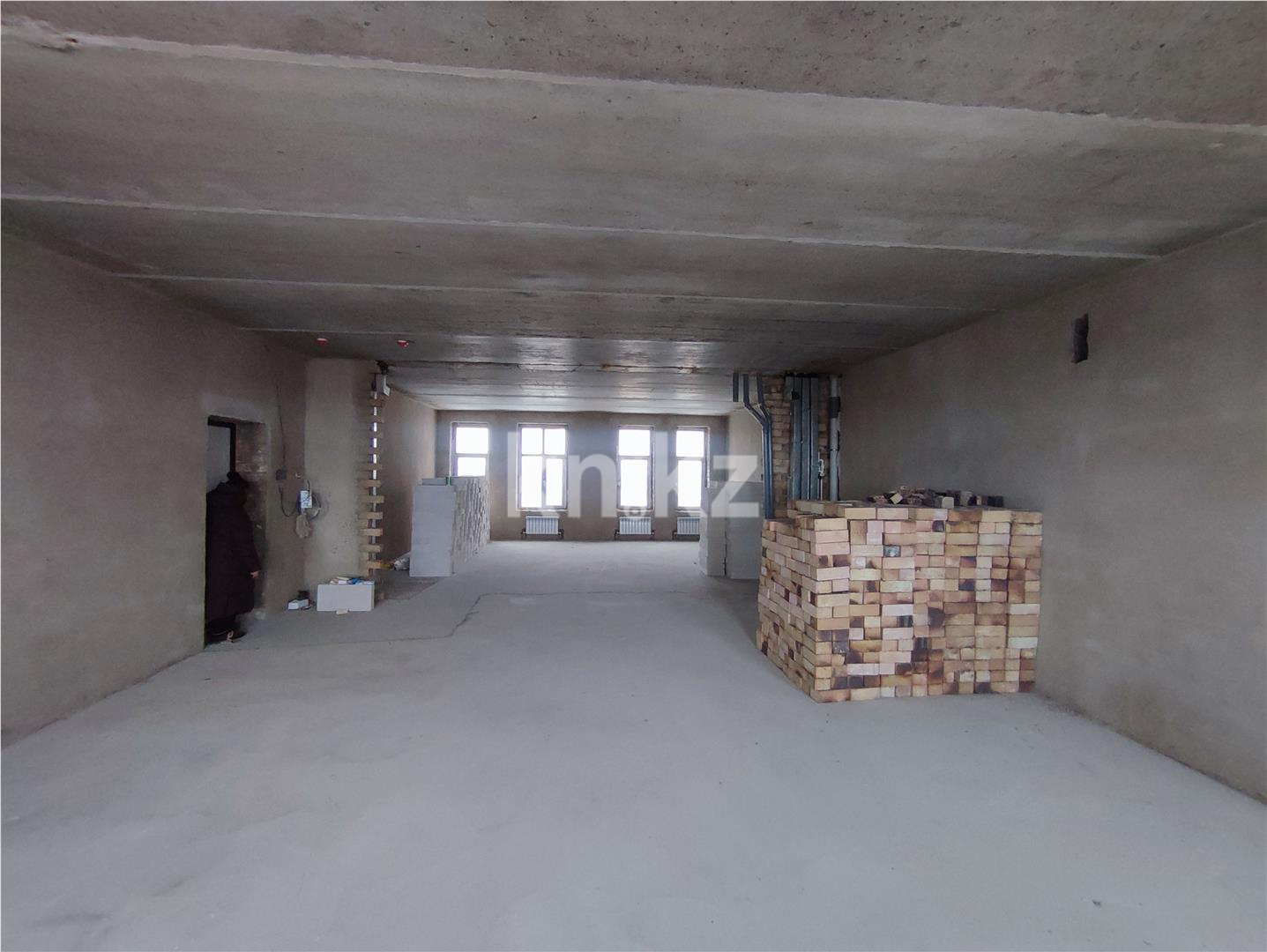 Продажа 3-комнатной квартиры, 97 м², ул. Жамбыла, дом  156а - Продажа квартир в Караганде фото 3 из 7