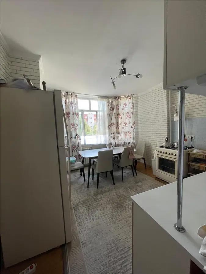 Продажа 2-комнатной квартиры, 64 м², мкр-н Кокжиек, дом  7 - Продажа квартир в Алматы фото 1 из 4