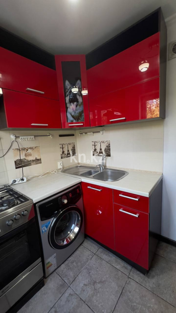 Продажа 2-комнатной квартиры, 41.8 м², ул. Кашгарская, дом  3 - ул. Макатаева в Алматы