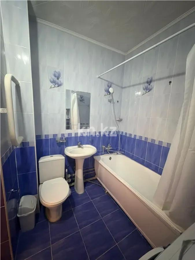 Продажа 1-комнатной квартиры, 37 м², мкр-н Аксай-5, дом  8 в Алматы - фото 3