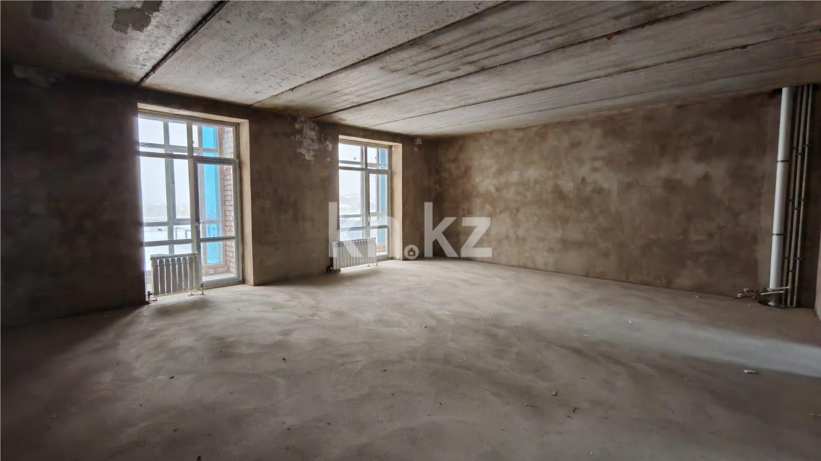 Продажа 3-комнатной квартиры, 94 м², 137 учетный квартал, дом  787 в Караганде - фото 10