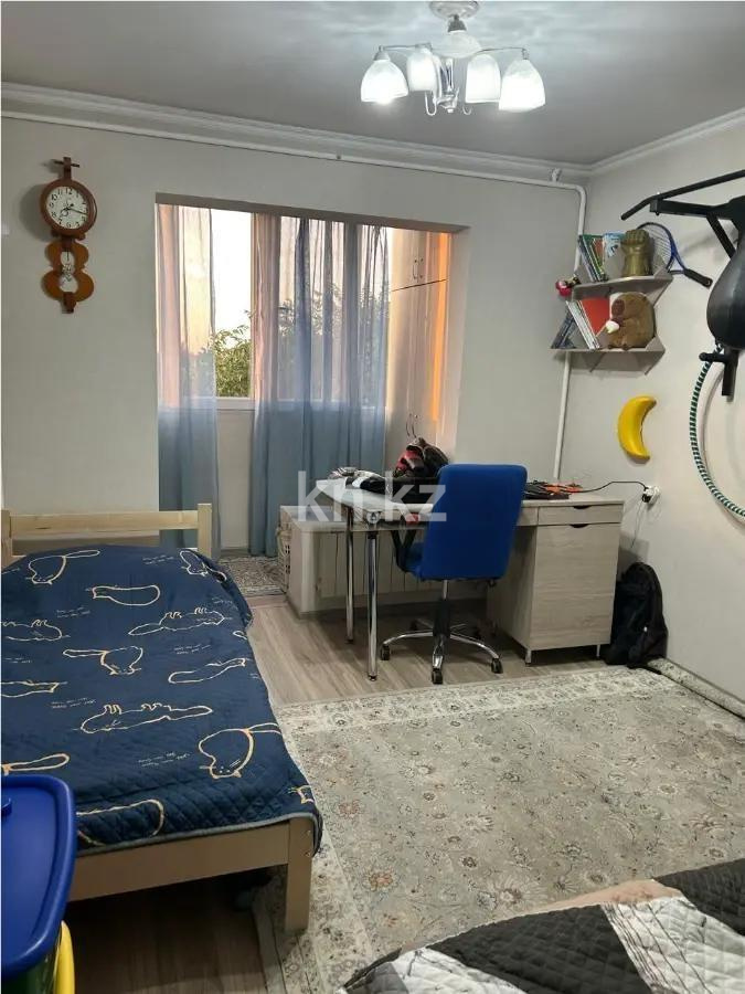 Продажа 4-комнатной квартиры, 82 м², ул. Жандосова, дом  33 в Алматы - фото 4