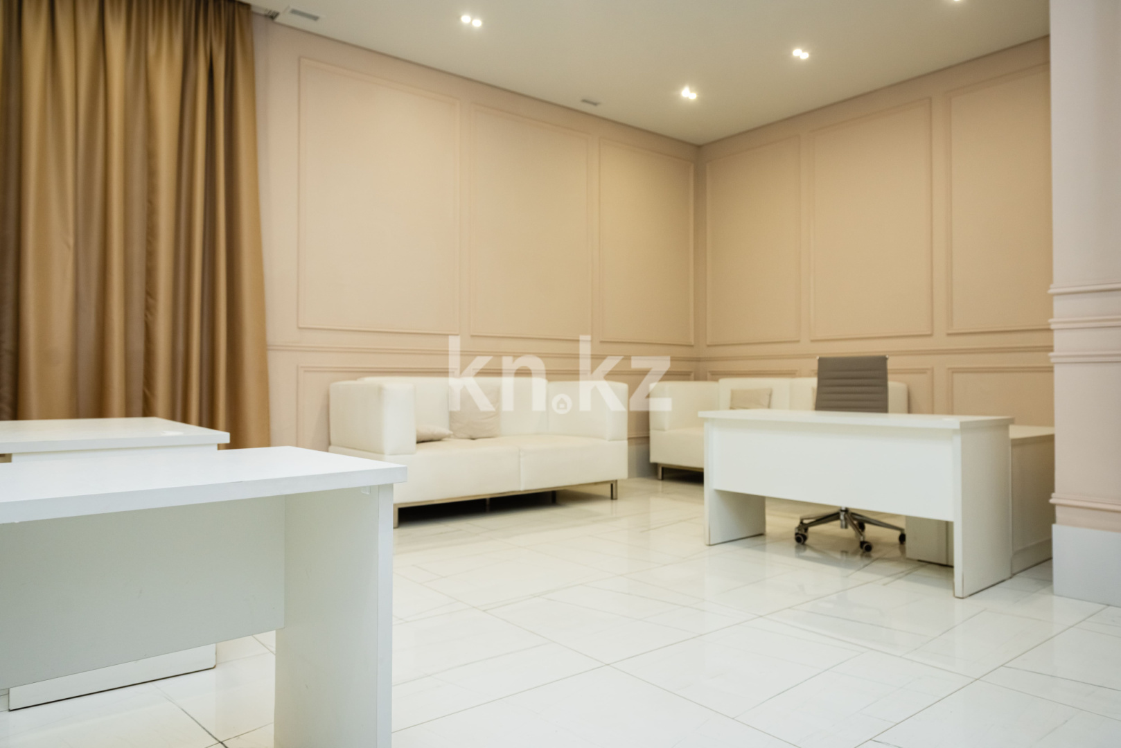 Продажа , 300 м², ул. Муканова, дом  53 - Продажа офисных и торговых помещений в Караганде фото 16 из 34