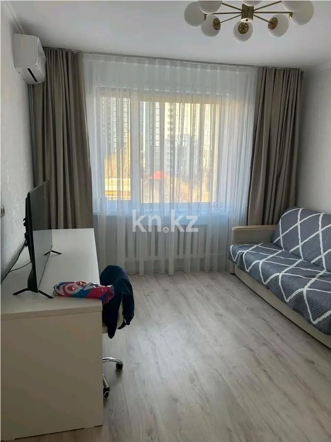 Продажа 2-комнатной квартиры, 60 м², ул. Сауран, дом  3/1 в Астане