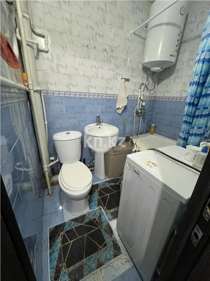 Продажа 2-комнатной квартиры, 44 м², мкр-н 15, дом  1 в Караганде - фото 5