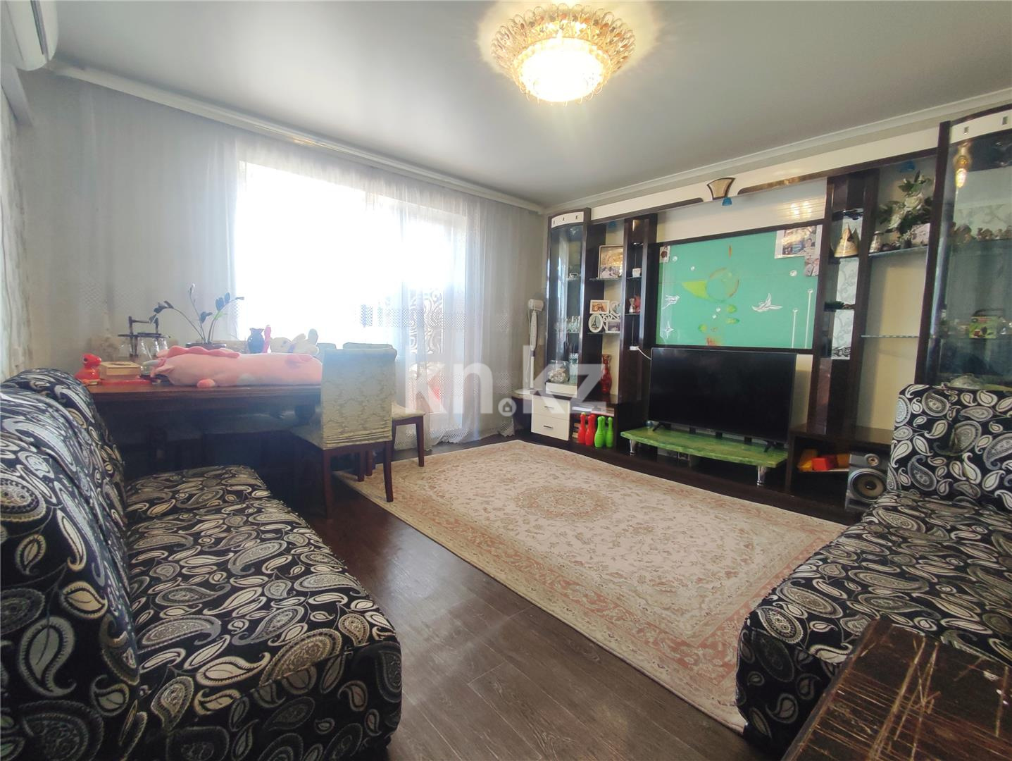 Продажа 4-комнатной квартиры, 80 м², мкр-н Степной-4 - Продажа  четырехкомнатных квартир в Караганде фото 1 из 18