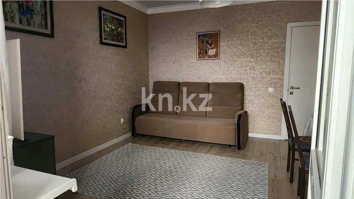 Продажа 1-комнатной квартиры, 39 м², пр. Кошкарбаева, дом  45/1 - Продажа квартир без посредников в Астане фото 1 из 6