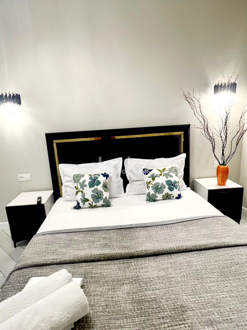 Аренда 2-комнатной квартиры посуточно, 60 м² - Аренда квартир посуточно в Казахстане - страница 4 фото 1 из 11