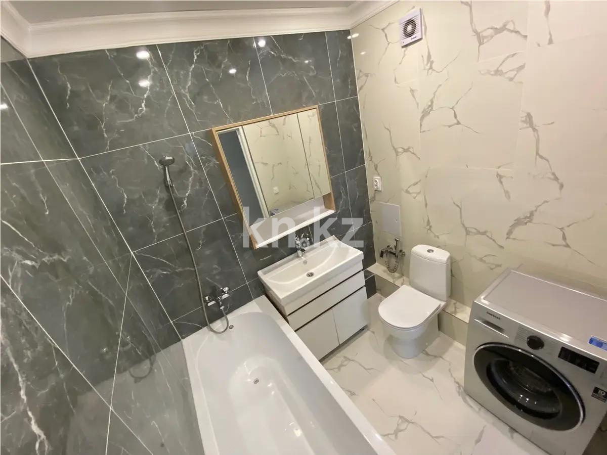 Продажа 1-комнатной квартиры, 42 м², пр. Аль-Фараби, дом  11 в Астане - фото 3