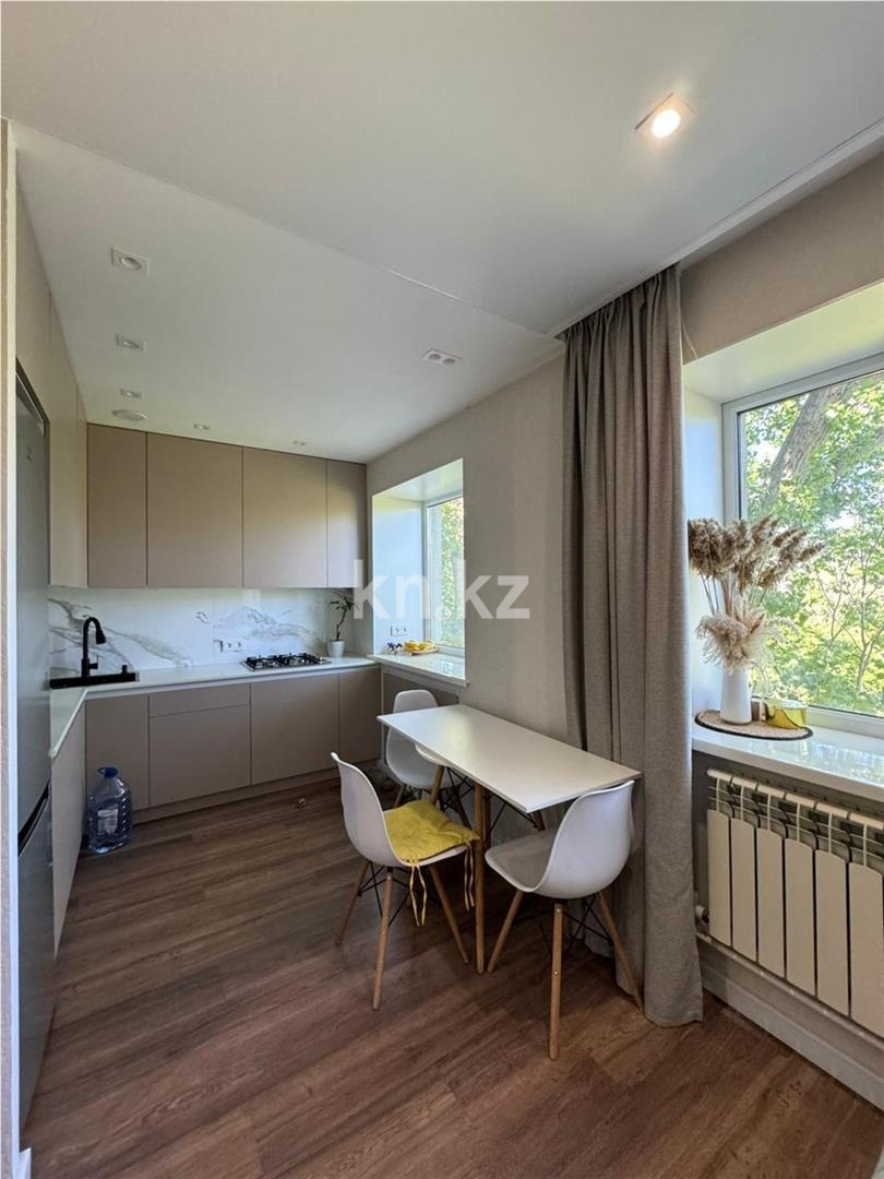 Продажа 1-комнатной квартиры, 30 м² - Продажа баз, складов и промышленной недвижимости в Темиртау фото 1 из 9