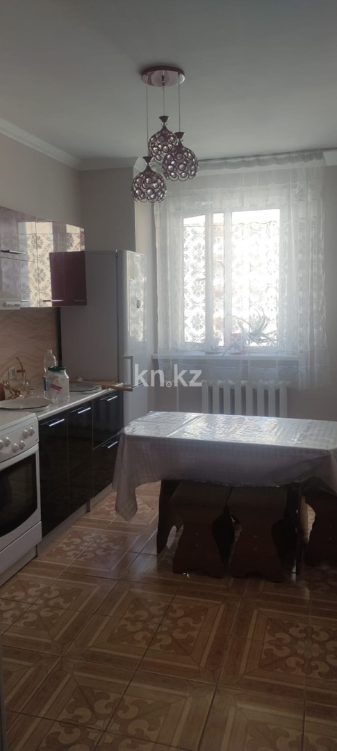 Аренда 2-комнатной квартиры, 65 м² в Астане