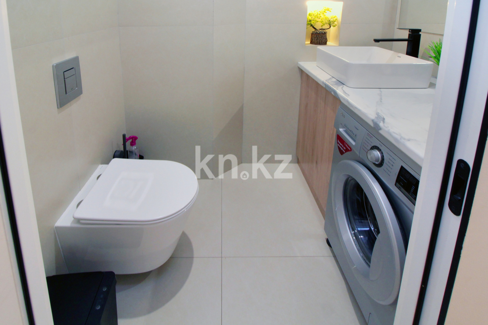 Аренда 3-комнатной квартиры посуточно, 65 м² - Аренда трехкомнатных квартир посуточно в Алматы фото 25 из 32