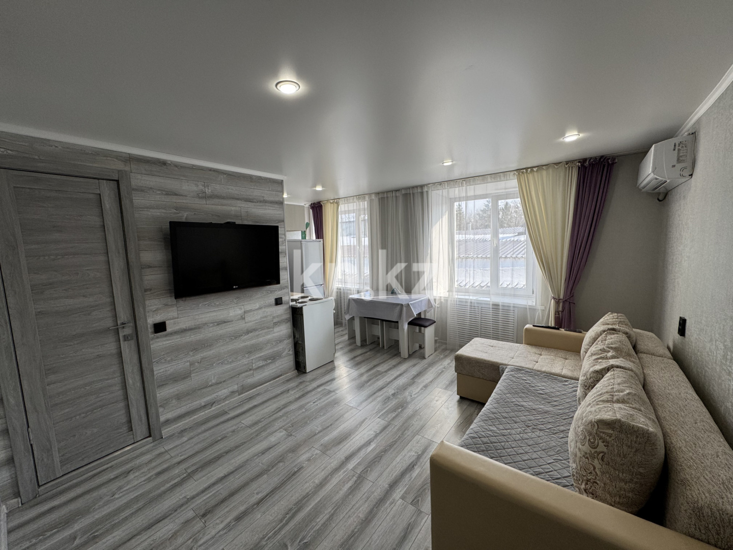 Аренда 2-комнатной квартиры посуточно, 52 м², Торайгырова, дом  28 в Павлодаре - фото 2