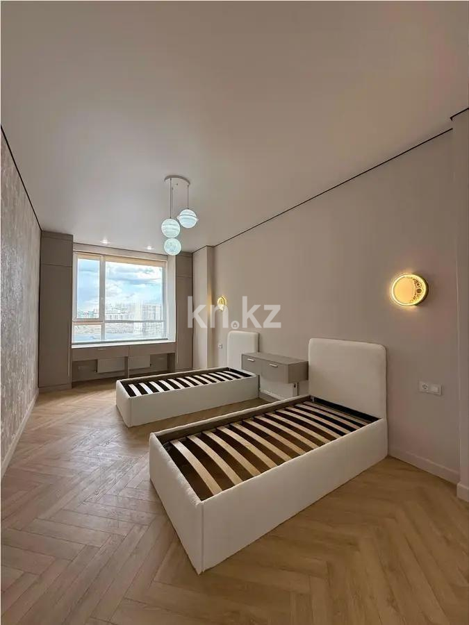 Продажа 3-комнатной квартиры, 81 м², ул. Е-314, дом  20/1 в Астане - фото 2