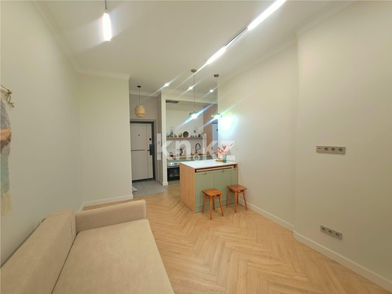 Продажа 1-комнатной квартиры, 40 м² в Астане - фото 2